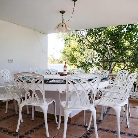 Villa Carvi *